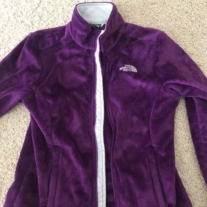 Women’s The North Face fleece jacket